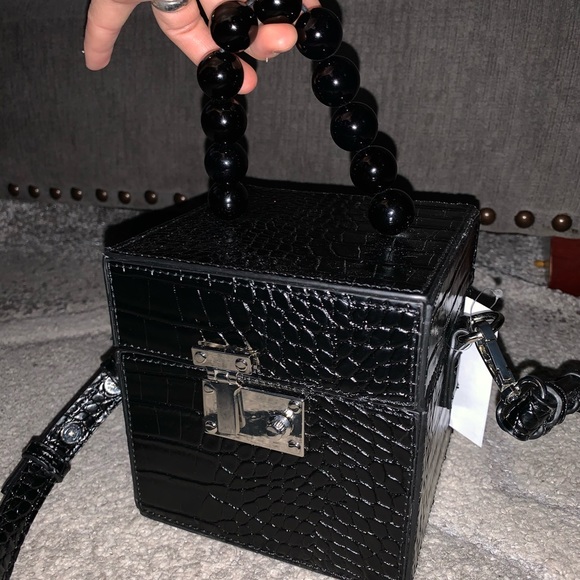 Topshop Handbags - Top Shop square bag